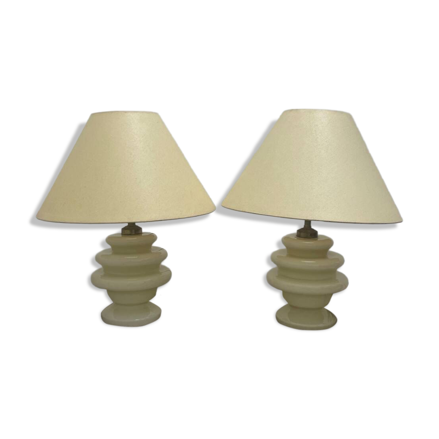 Pastel yellow opaline lamp