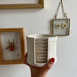 Under ceramic glasses and storage