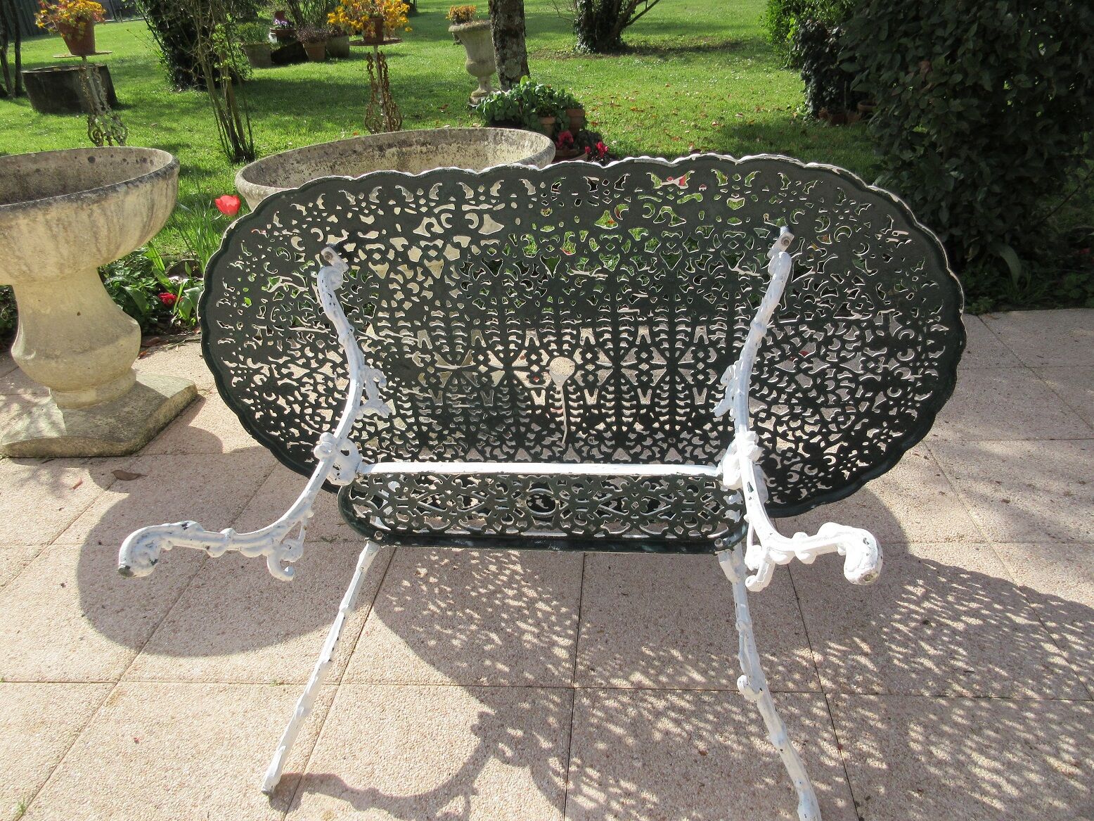 Aluminum cast iron garden table