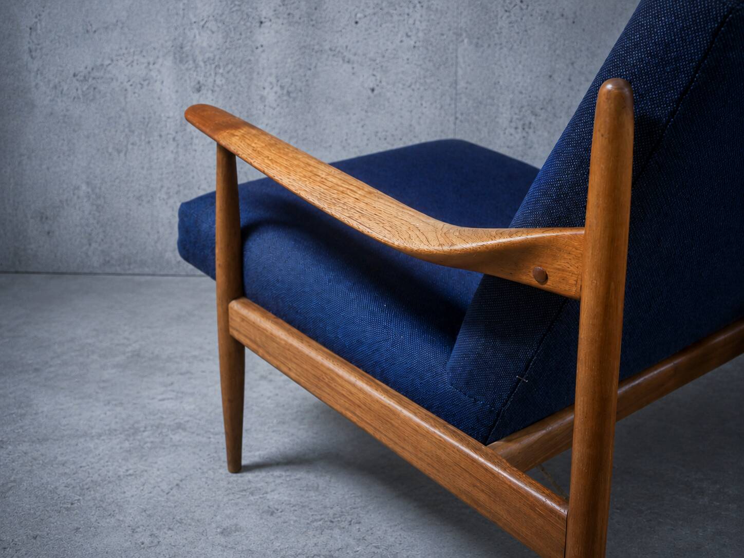 Fauteuil danois en teck massif - Vintage 1960