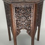 Table d’appoint 19ème siècle Birman sculpté à la main