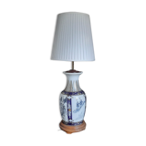 Chinese-decorated lamp