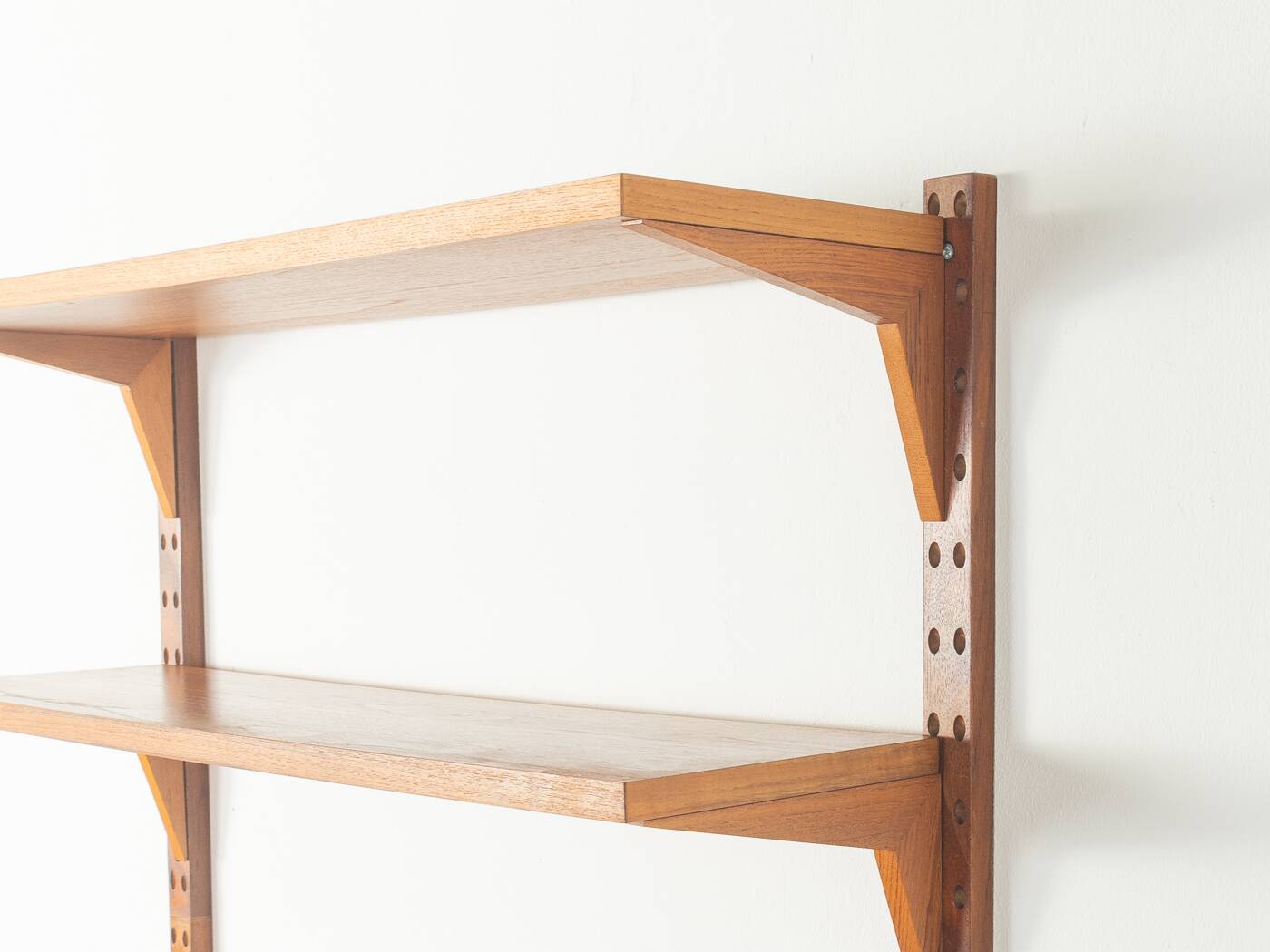1960s wall shelf Poul Cadovius