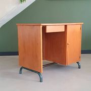 Bureau d'école vintage