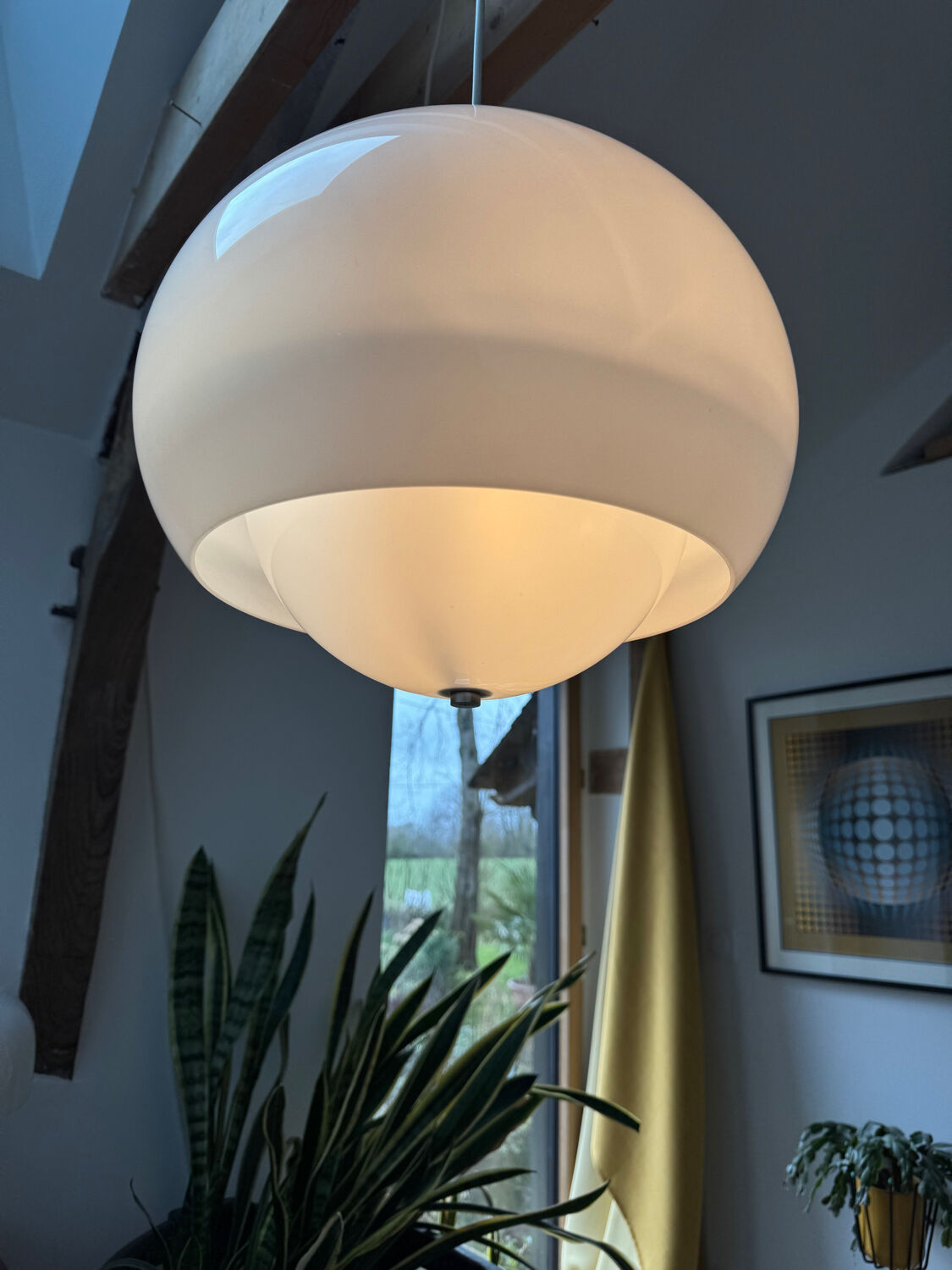 Vintage pendant lamp Harvey Guzzini Burgos: spatial suspension i