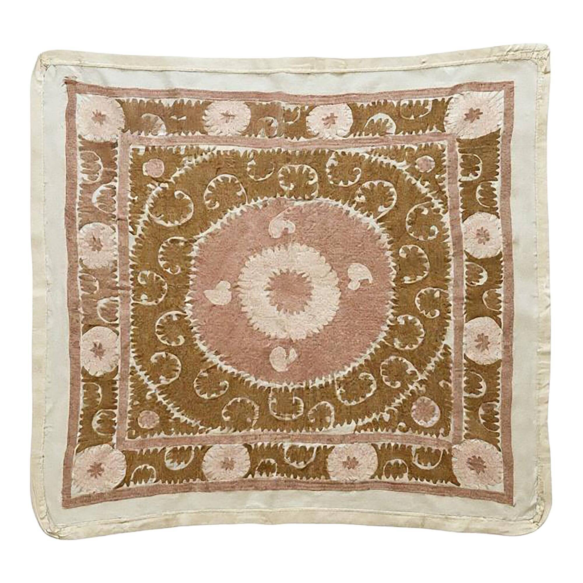 Vintage hand-embroidered tablecloth 140x158 cm