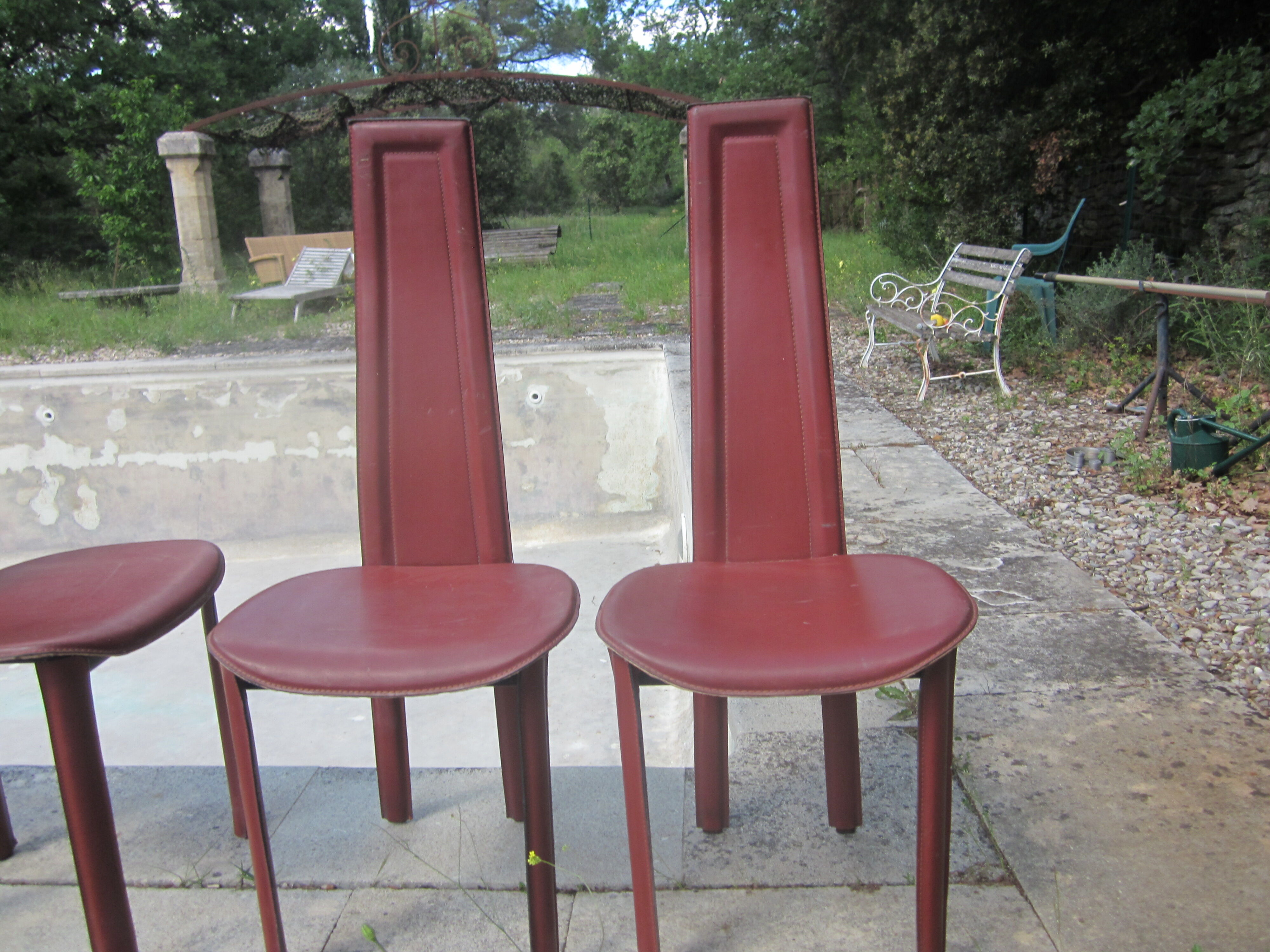 Série de 4 chaises en cuir, design italien, années 60