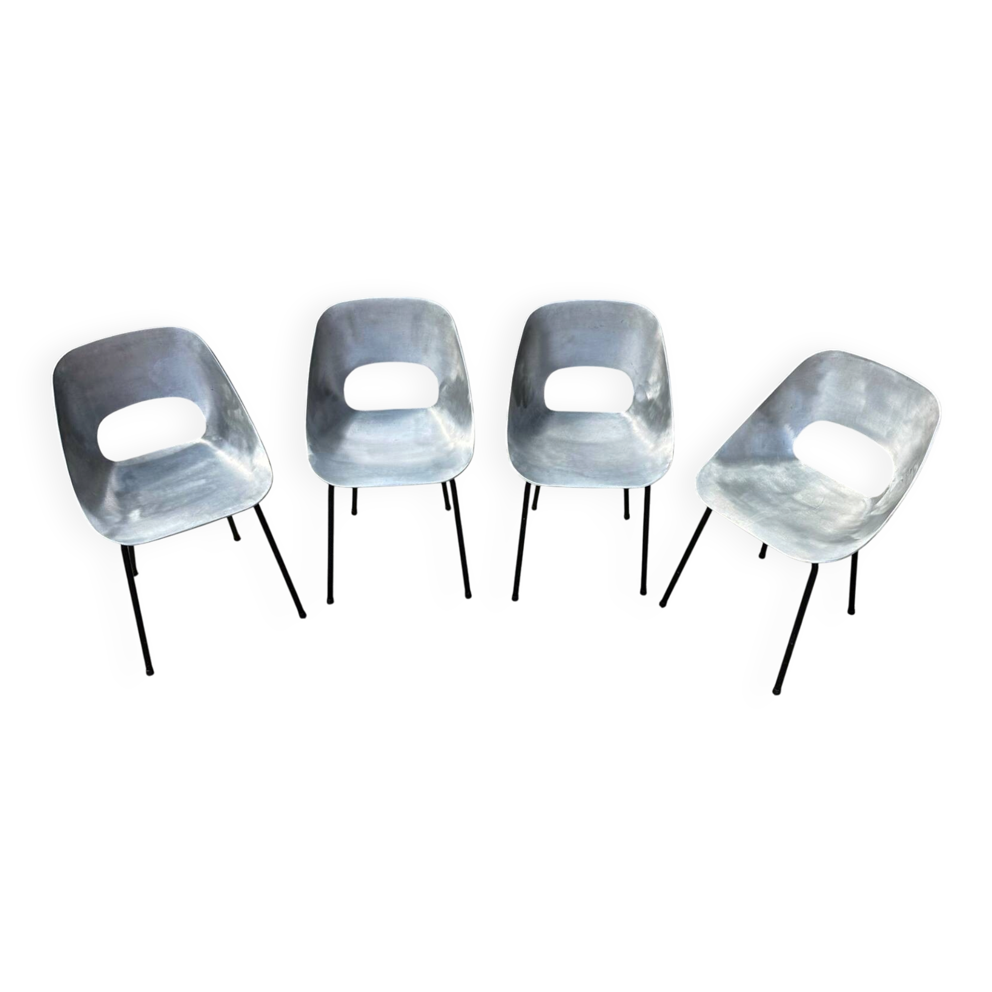 Suite de 4 chaises Tulipe par Pierre Guariche