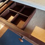 Cylinder desk, between light and the gentleness of time