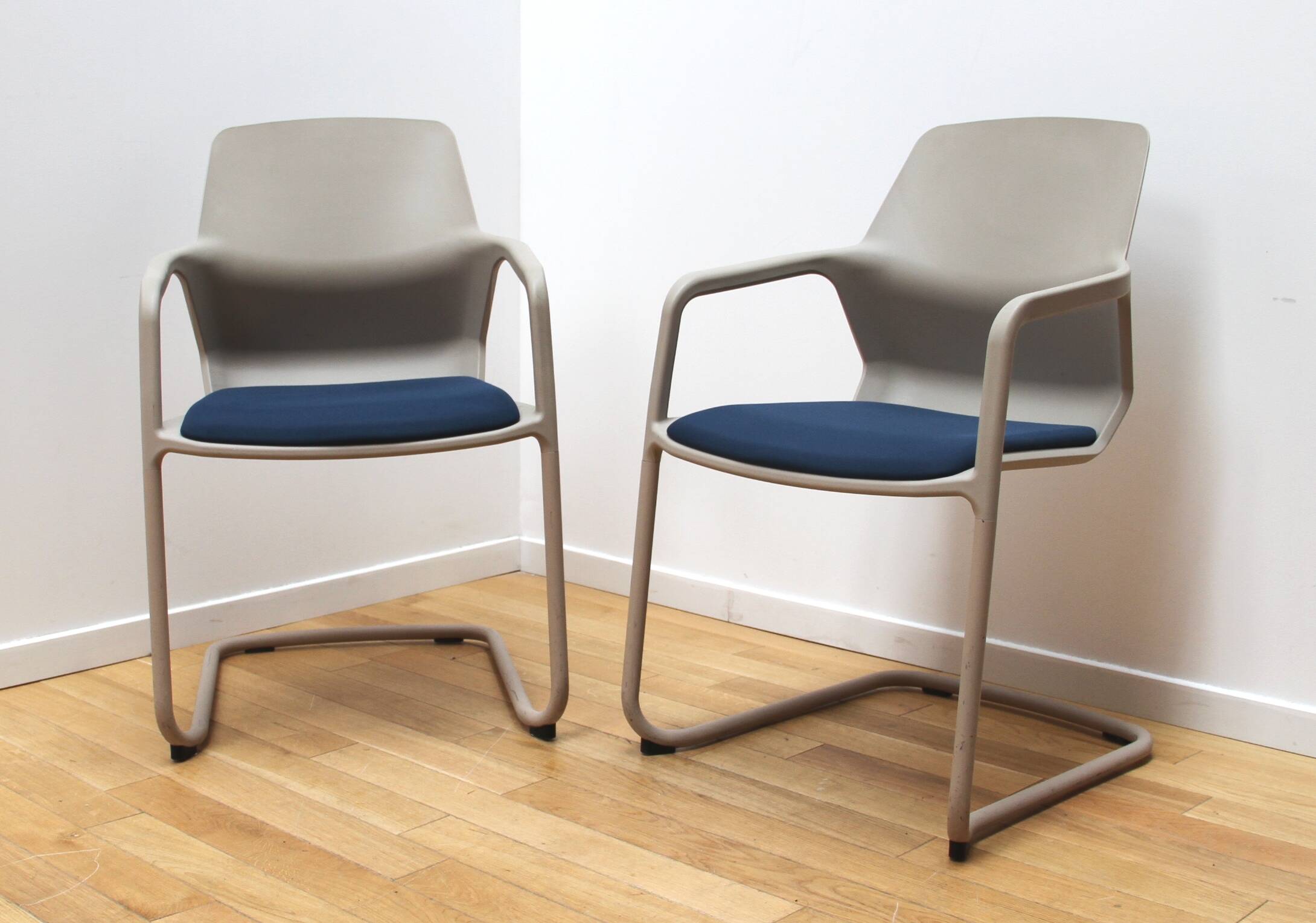 Paire de fauteuils de bureau Metrick, Wilkhann