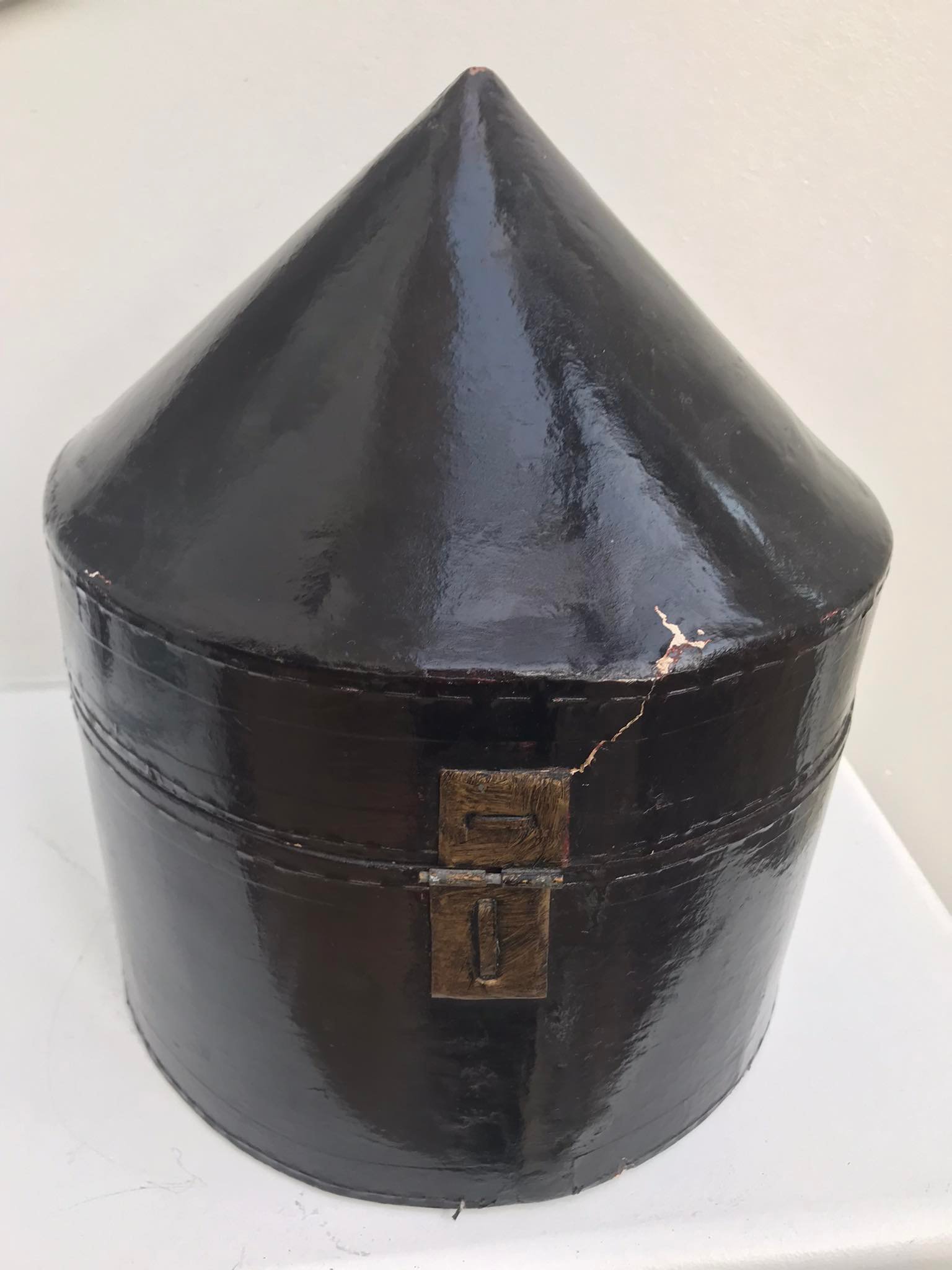 Old Chinese hat box