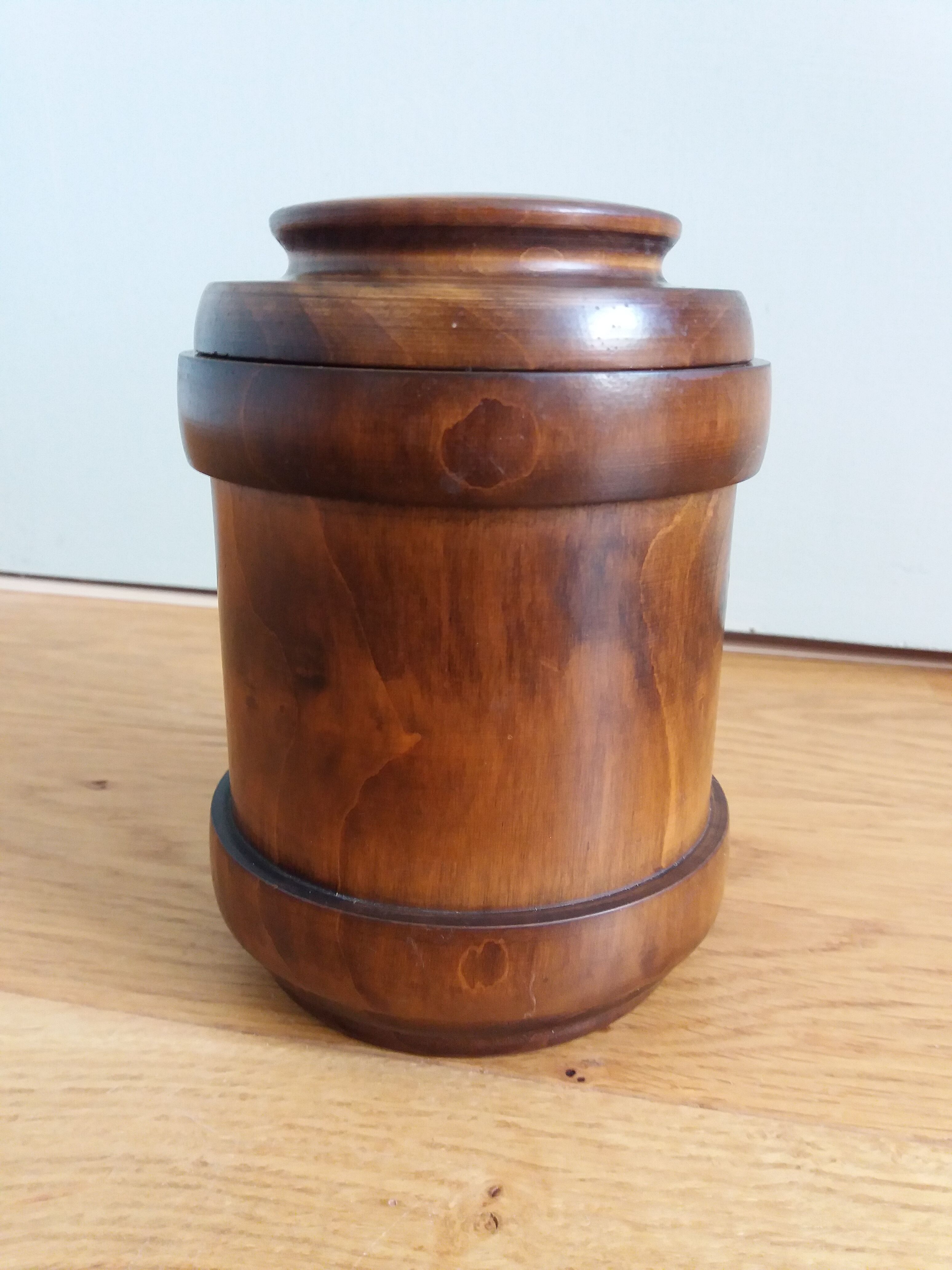 Tobacco box