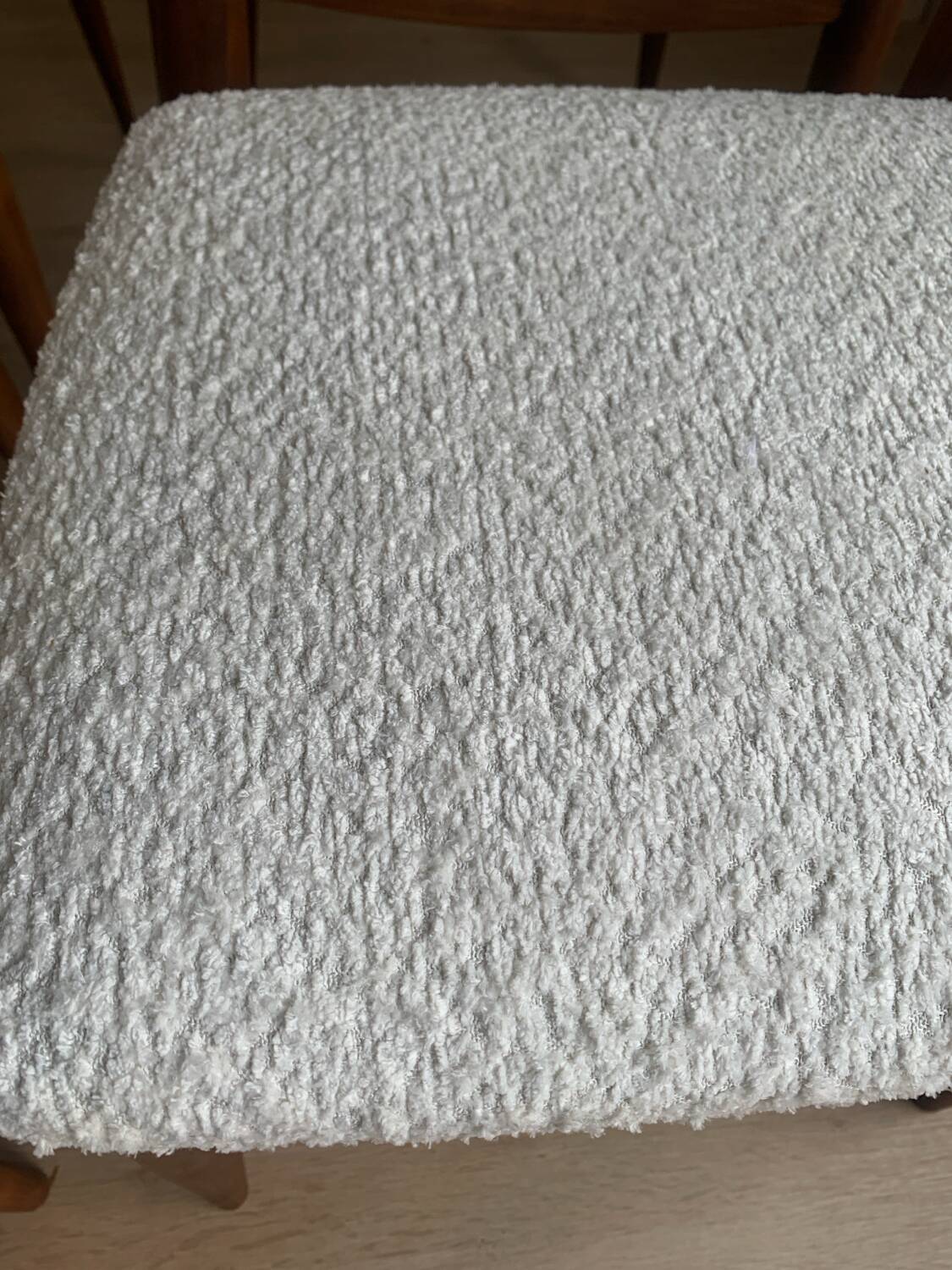 Series of 4 Scandinavian chairs from the 60s