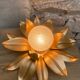 Applique fleur en métal vieil or - années 80