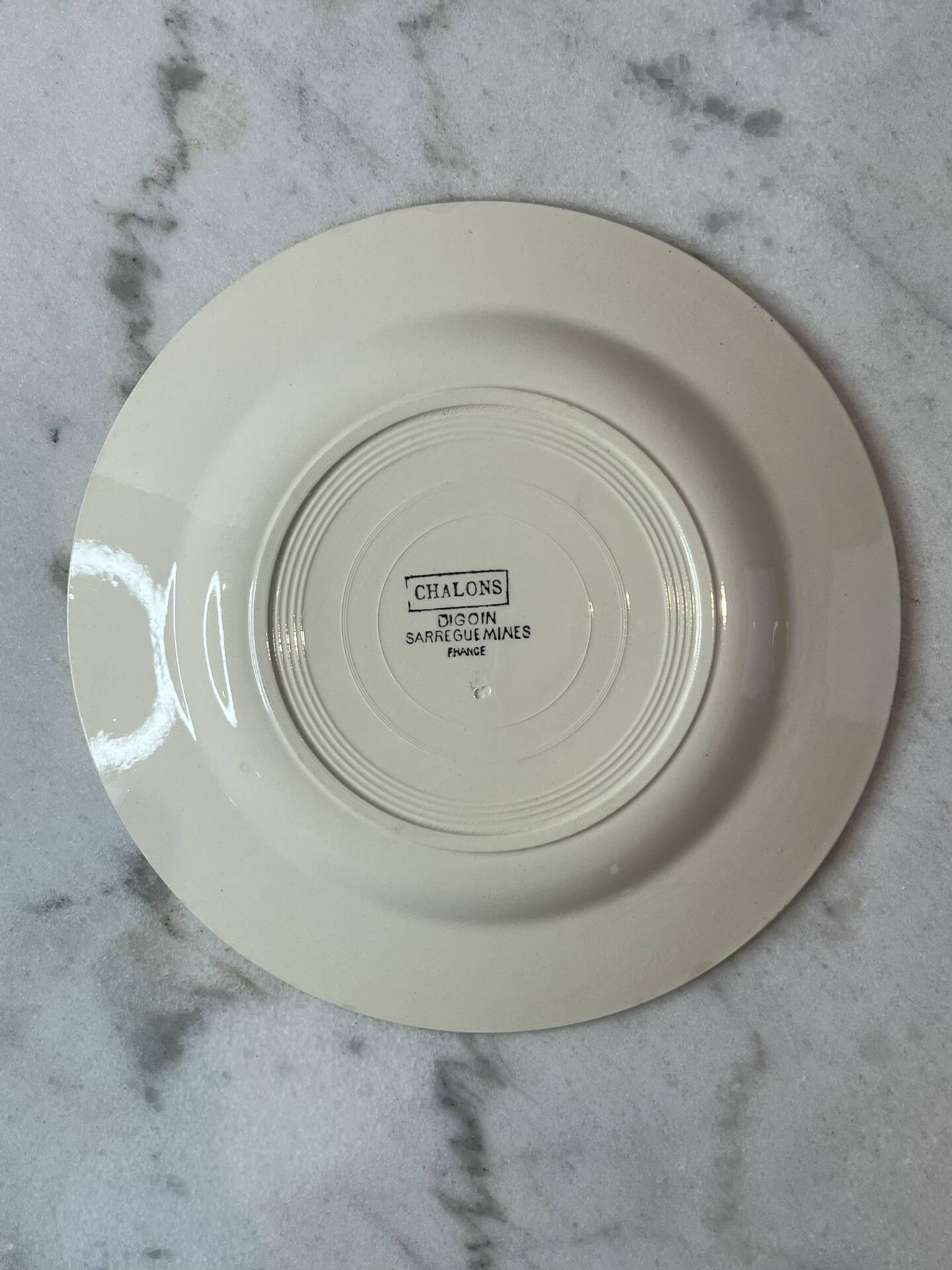 Set of 6 Chalons plates Digoin Sarreguemines with painted floral decoration.