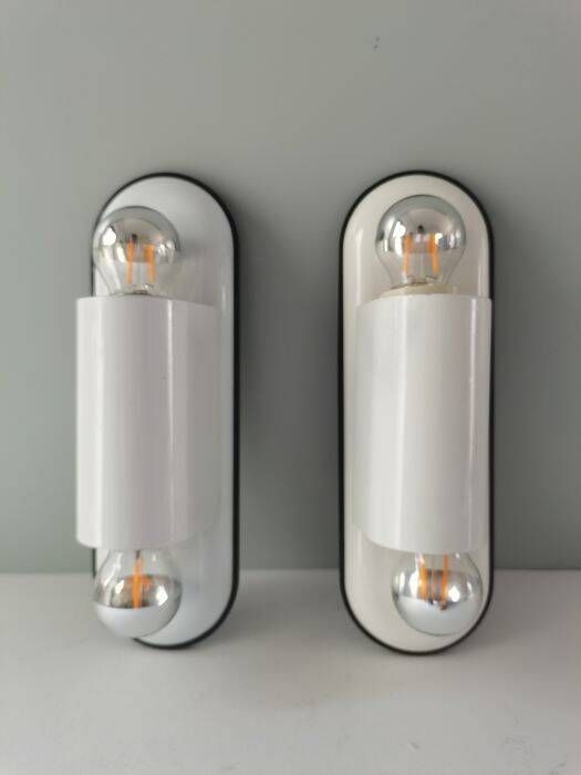 Set of two Italian design wall lights "Dui" by Vico Magistretti for Artemide