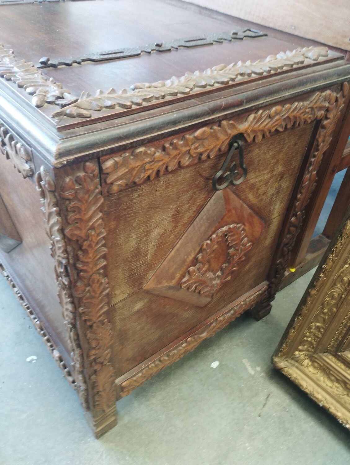 Solid wood chest