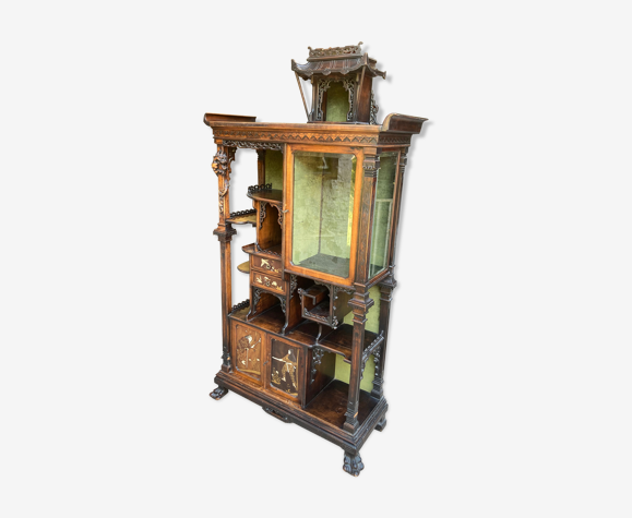 Cabinet japonisant