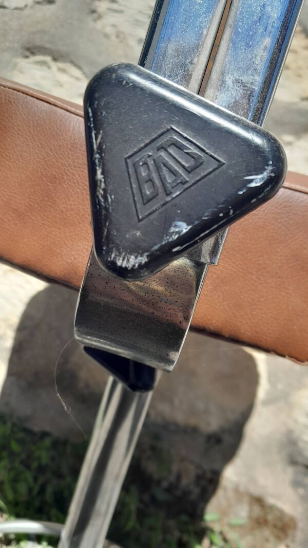 Chaise architecte ou atelier Bao