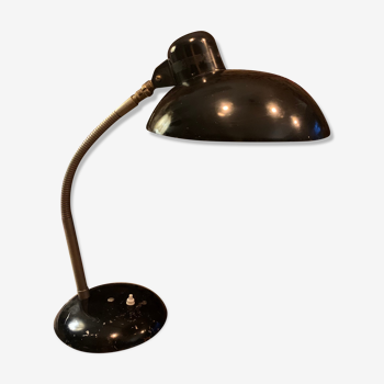 Lampe de bureau orientable sis