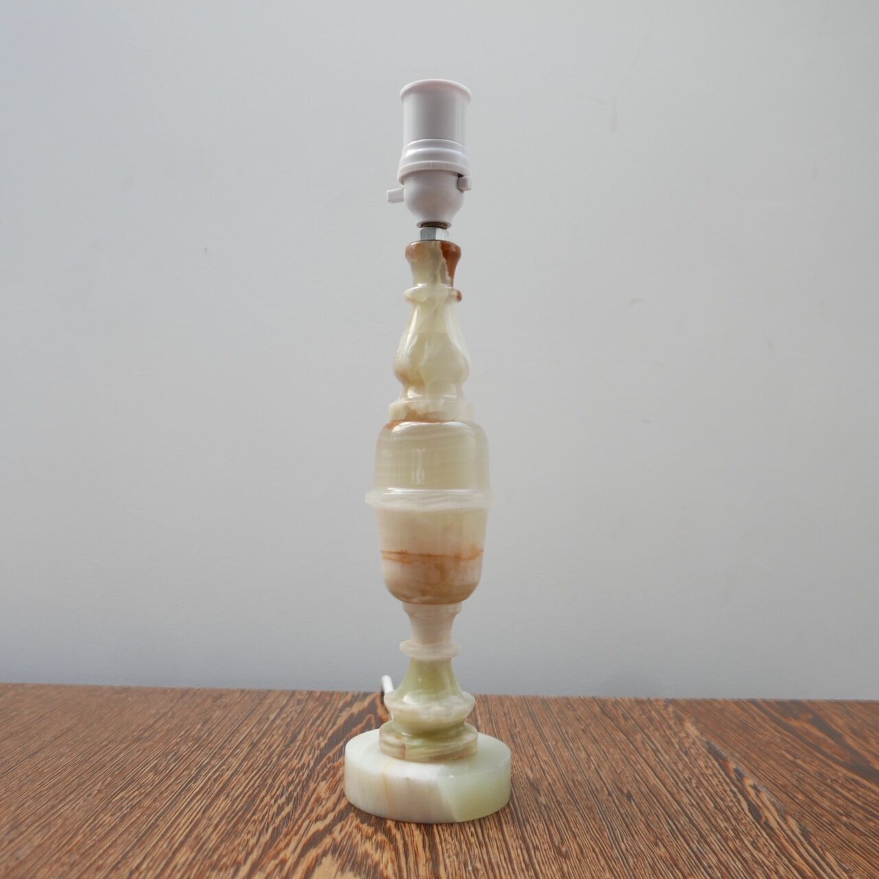 Mid-Century Alabaster or Onyx English Table Lamp