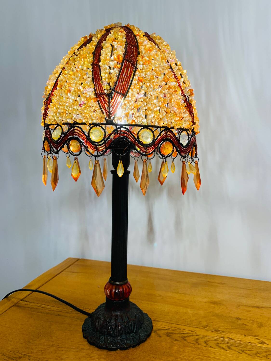 Art deco style table lamp