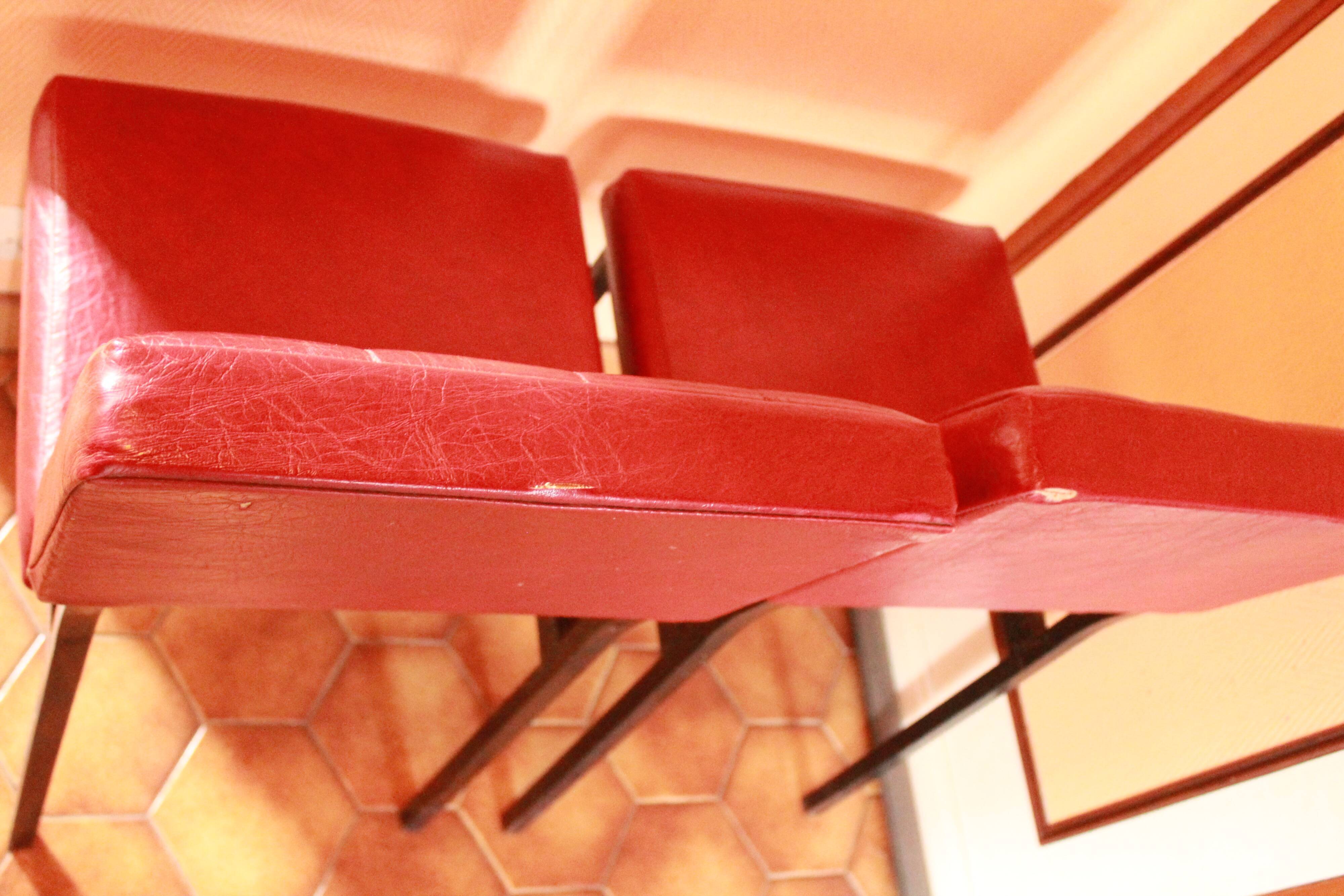 Series of 4 red chairs in skai 50s