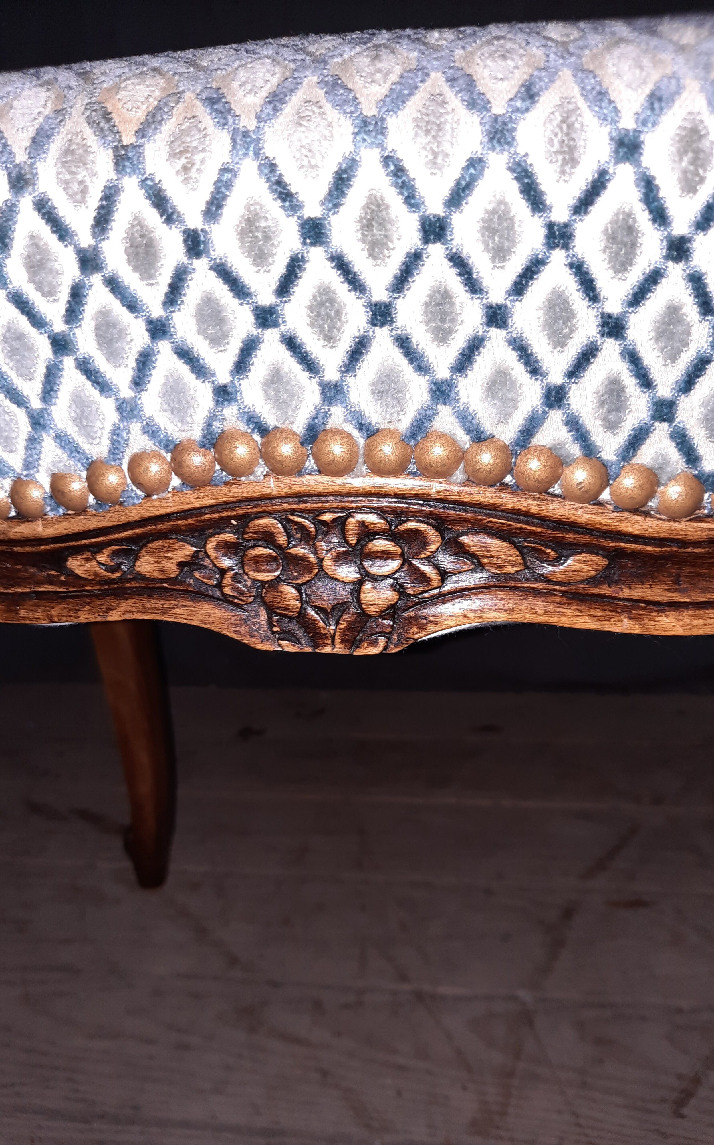 Louis XV style pouf velvet cover