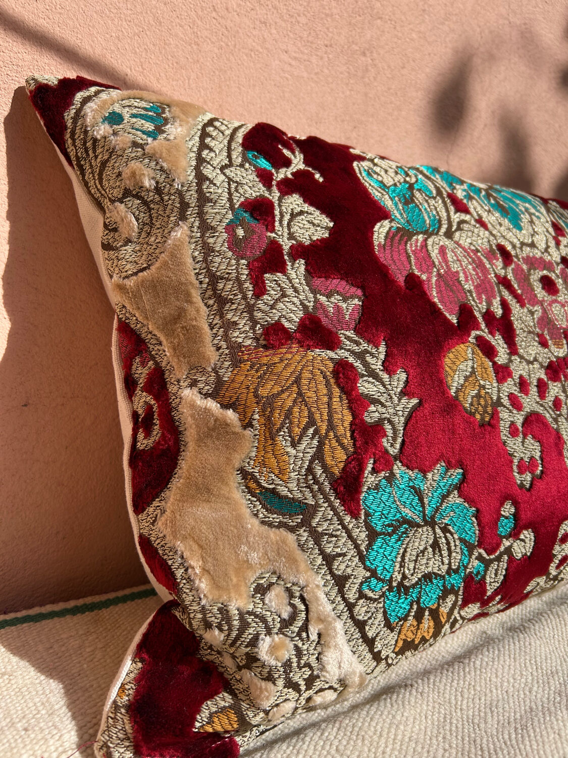 Velvet Cushion 40x60cm