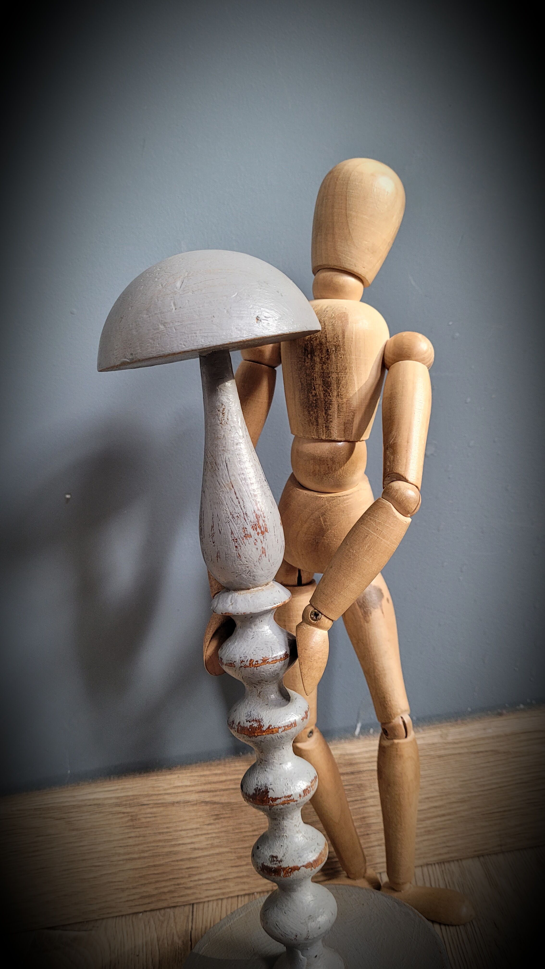 Grey wood hat holder 1