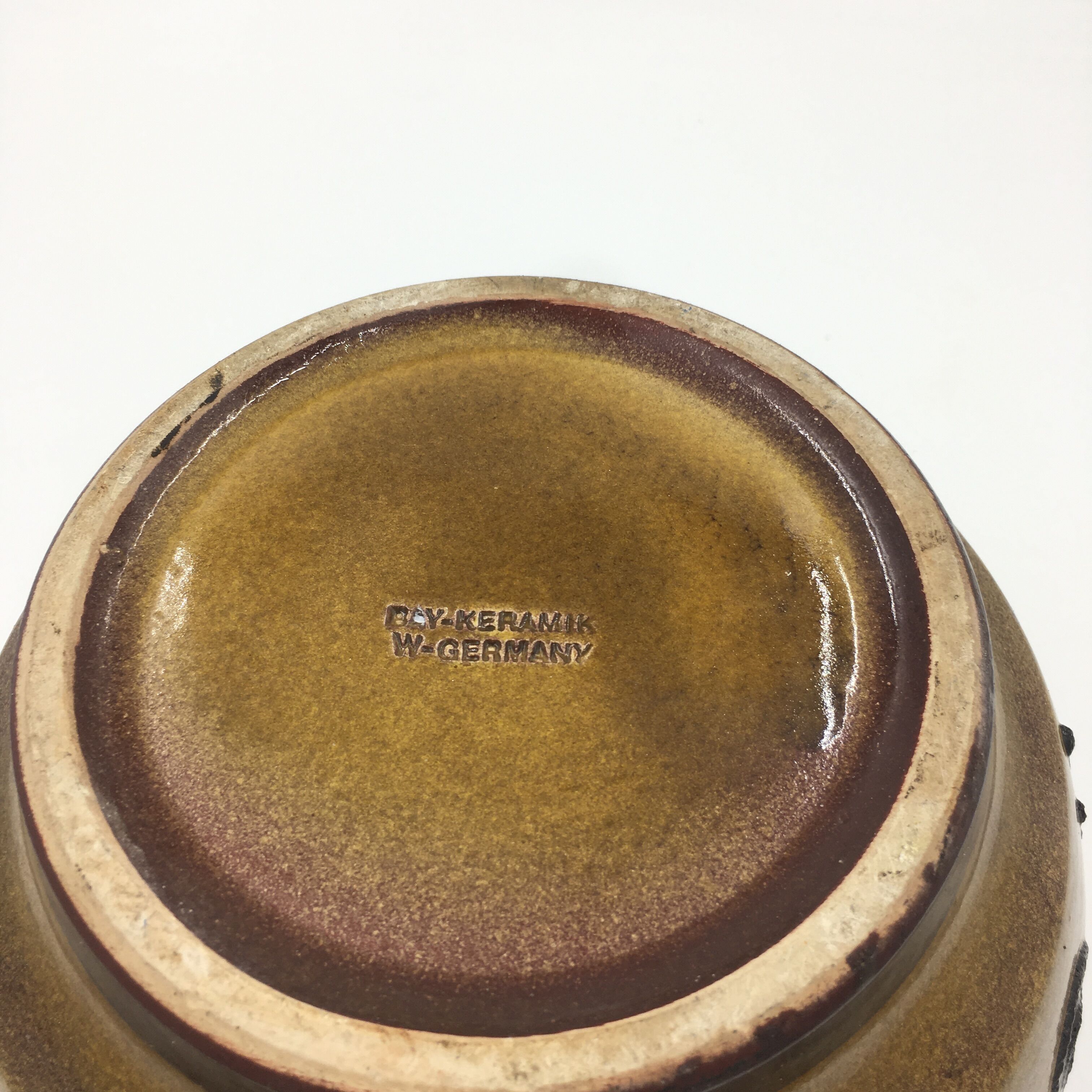 Bay ceramic pot cover