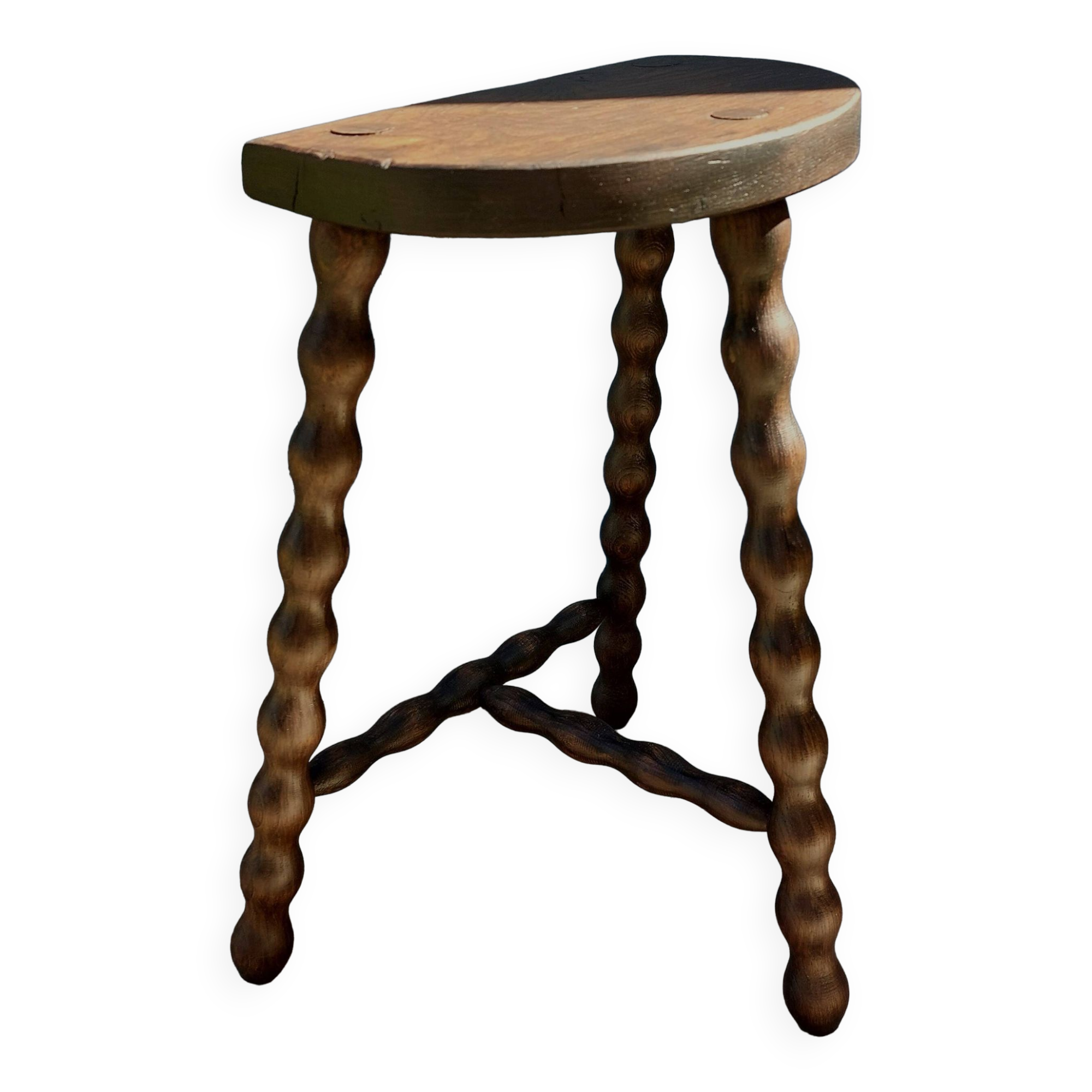 Tripod farm stool