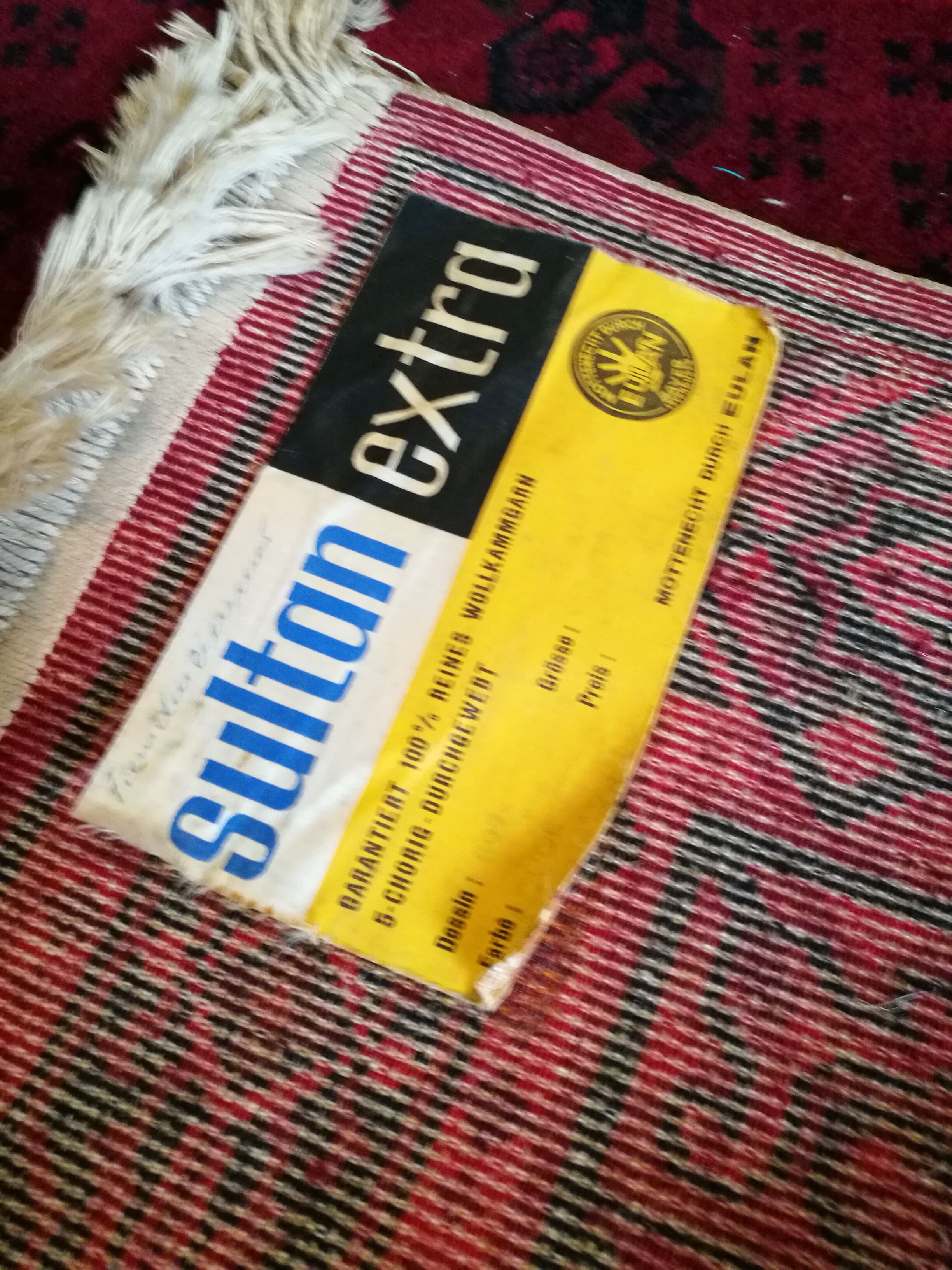 Red wool carpet 160x220cm