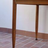 Scandinavian extendable table