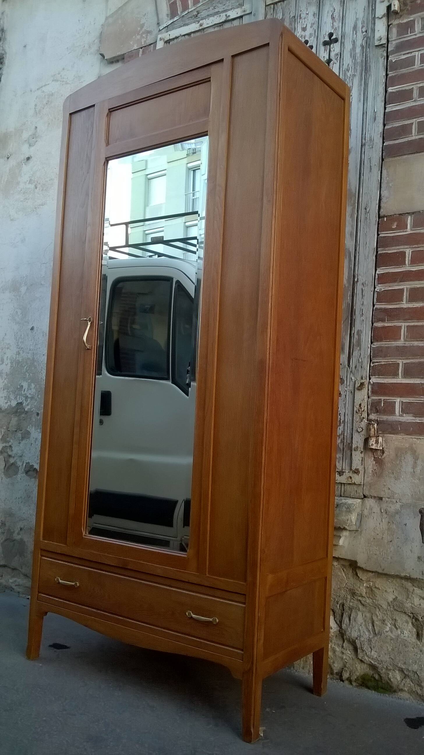 Raw Parisian wardrobe from the 1930s