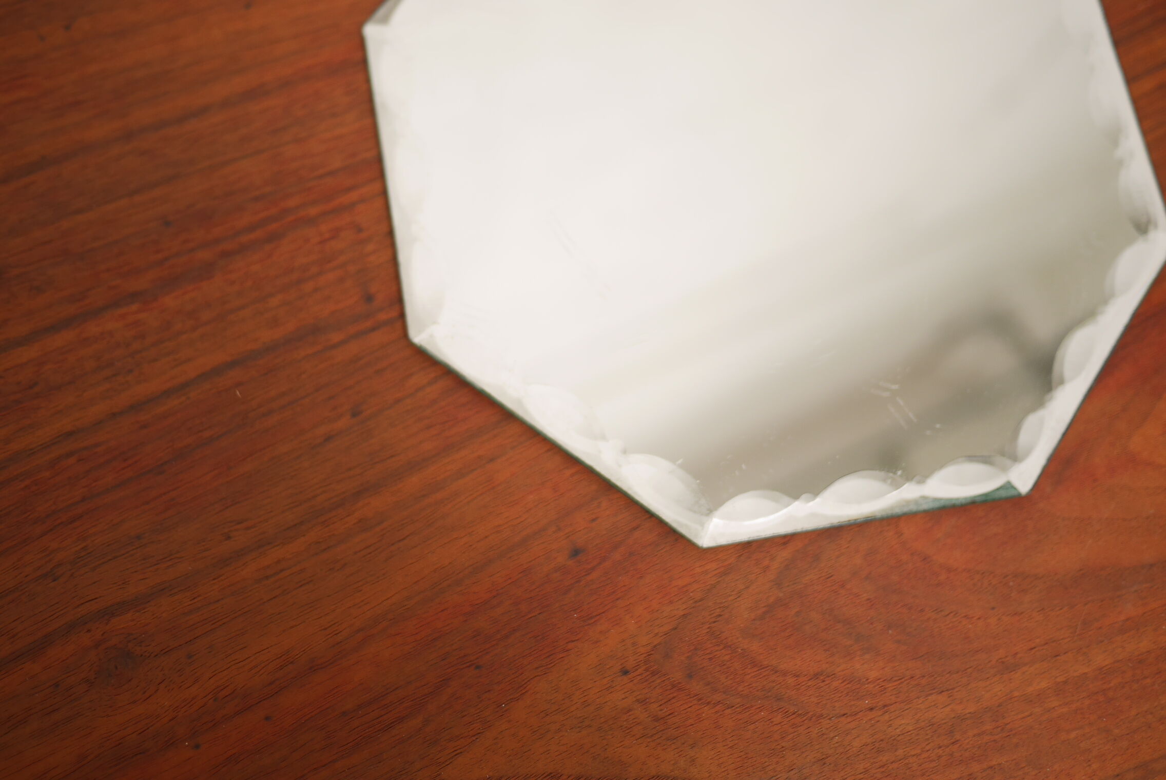 Octagonal mirror beveled 18x18cm