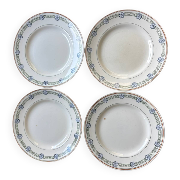 4 assiettes plates St Amand terre de fer