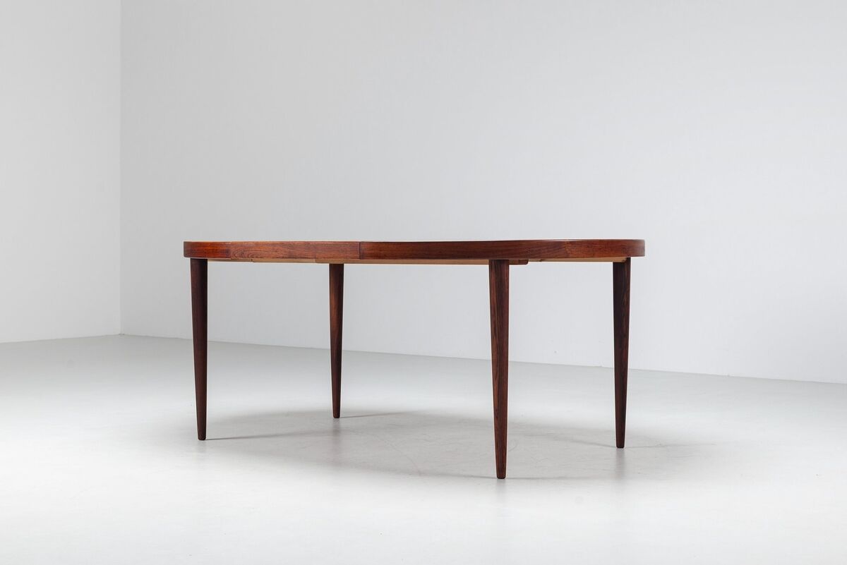 Table à manger ovale Kai Kristiansen en palissandre Villy Schou Andersen Danemark 1960