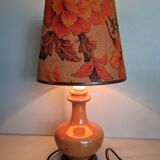 Vintage caramel table lamp with its flowery lampshade