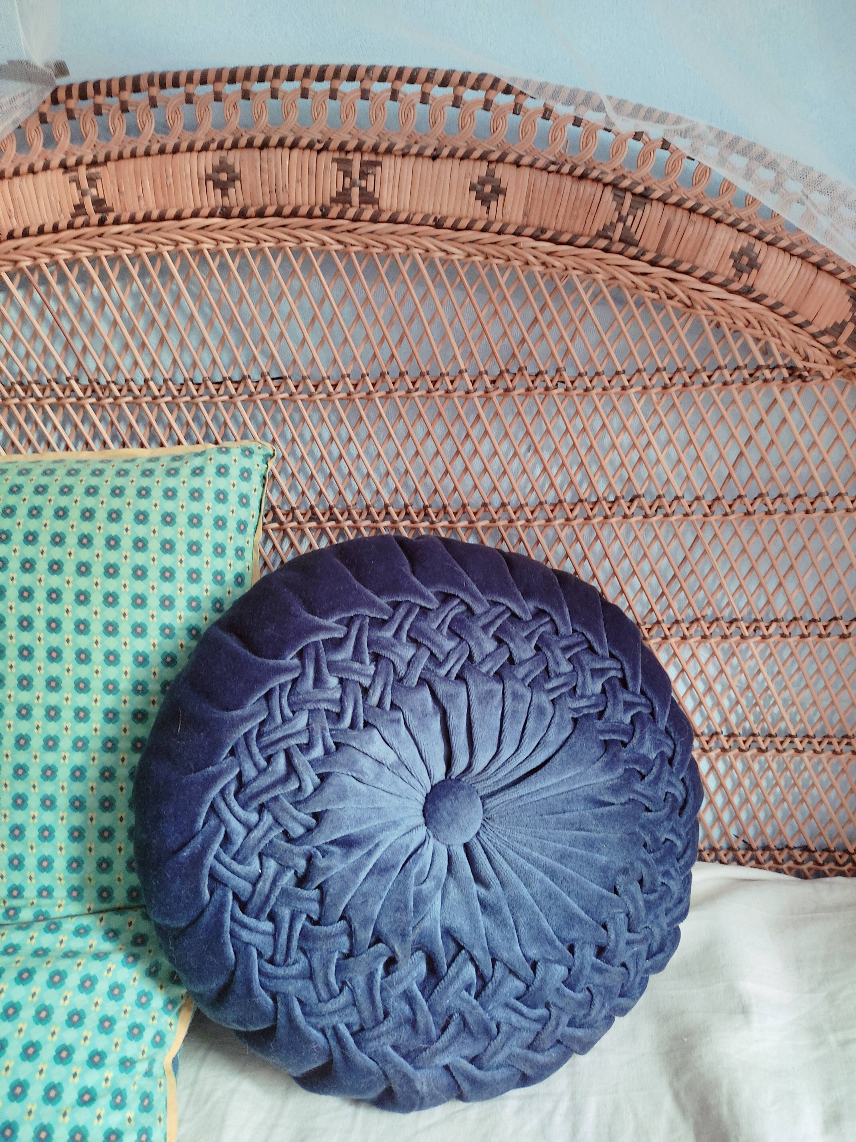 Round pleated velvet cushion