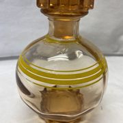 Carafe en verre rose ancienne
