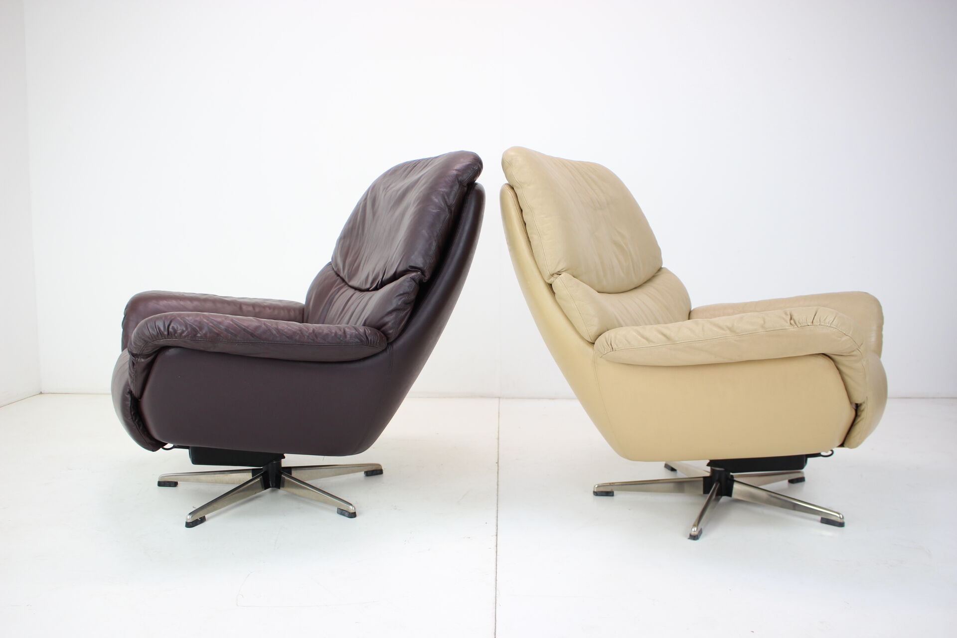 Set of two scandinavian adjustable leather armchairs by peem, 1970s, finland