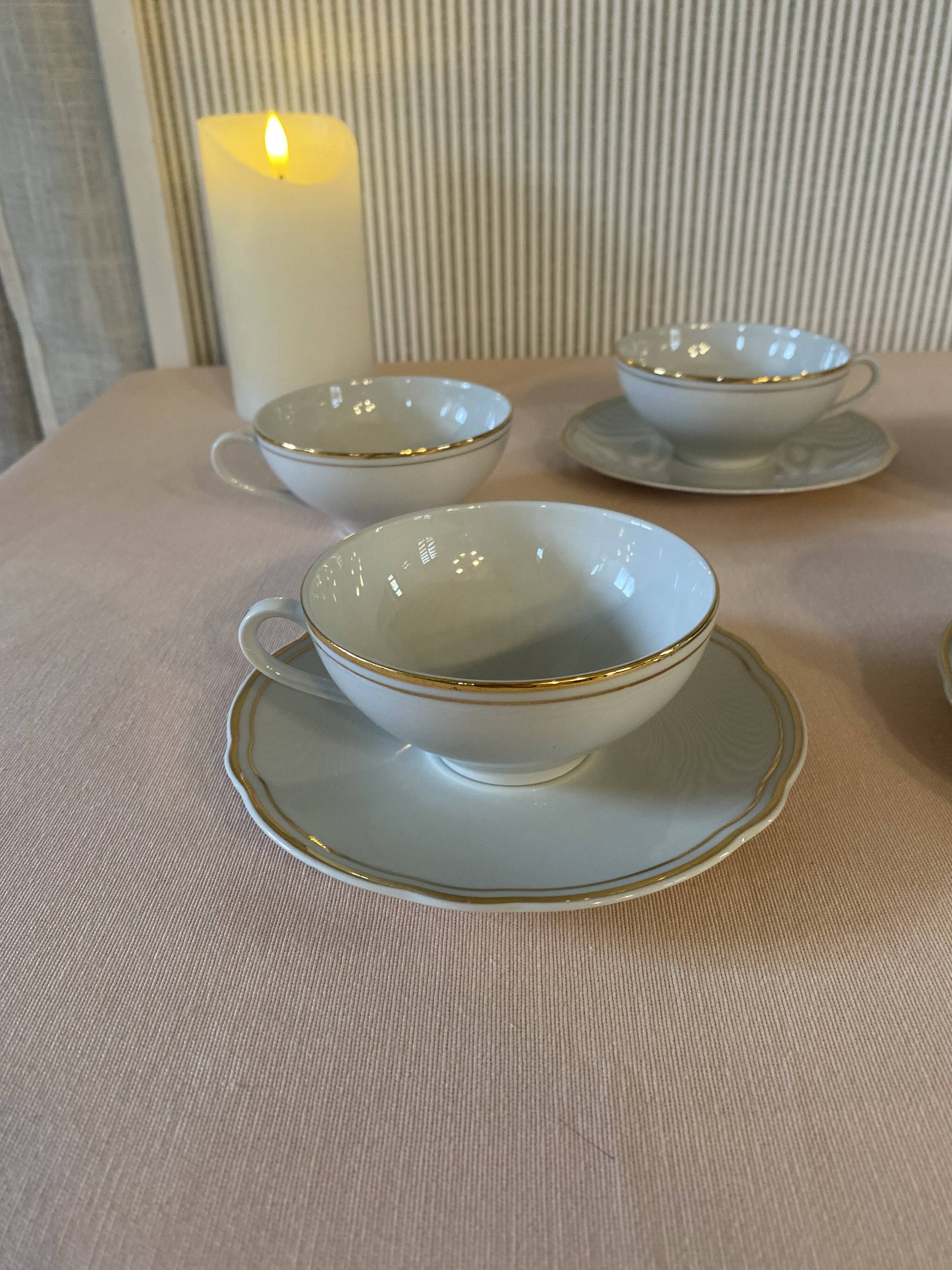 Tea cups