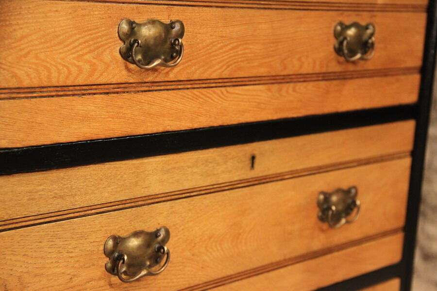 English drawer dresser
