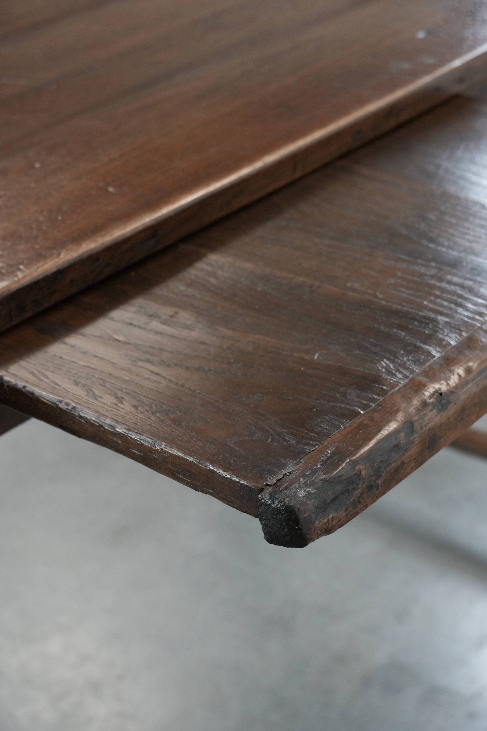 Antique French dining table for 4 to 6 people from the late 18th century