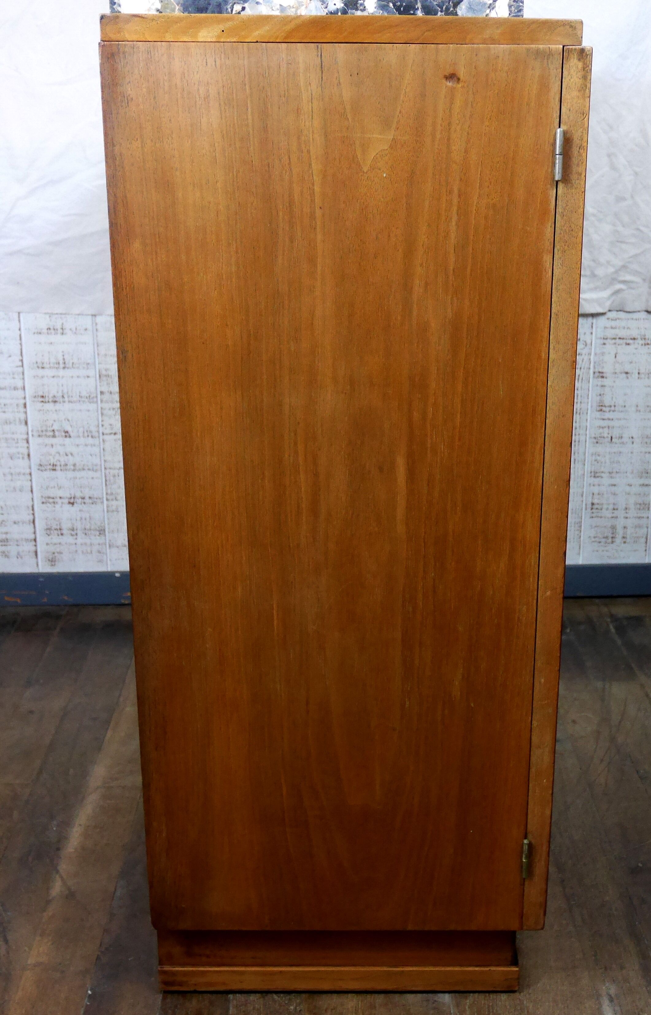 Sideboard art deco 1930 walnut floral pattern