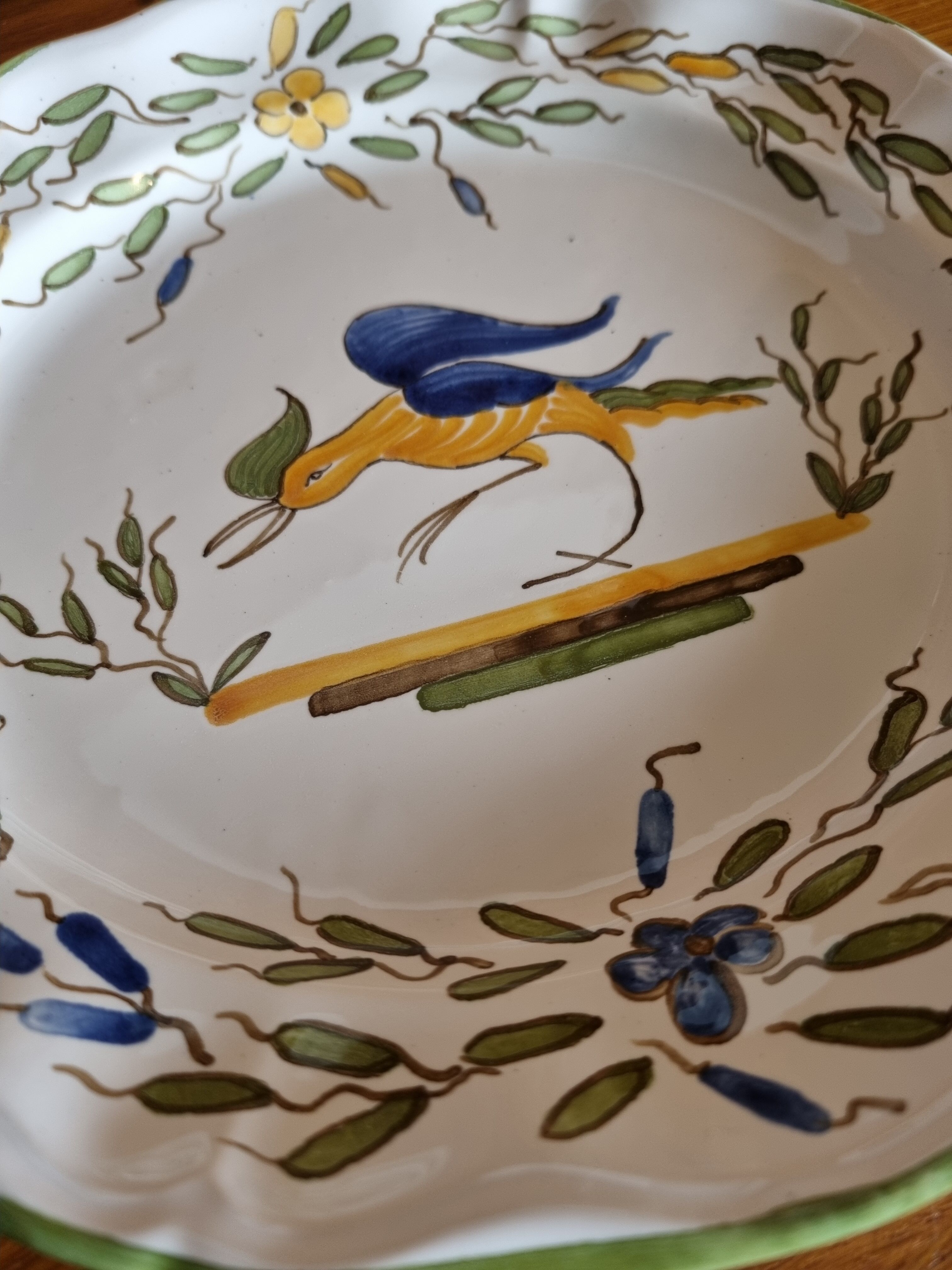 Plate in earthenware of Martres Tolosane decoration Moustiers