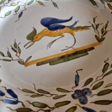 Plate in earthenware of Martres Tolosane decoration Moustiers