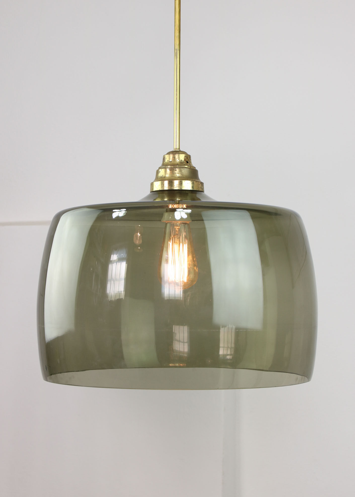 Green italian mid-century glass & brass ceiling lamp