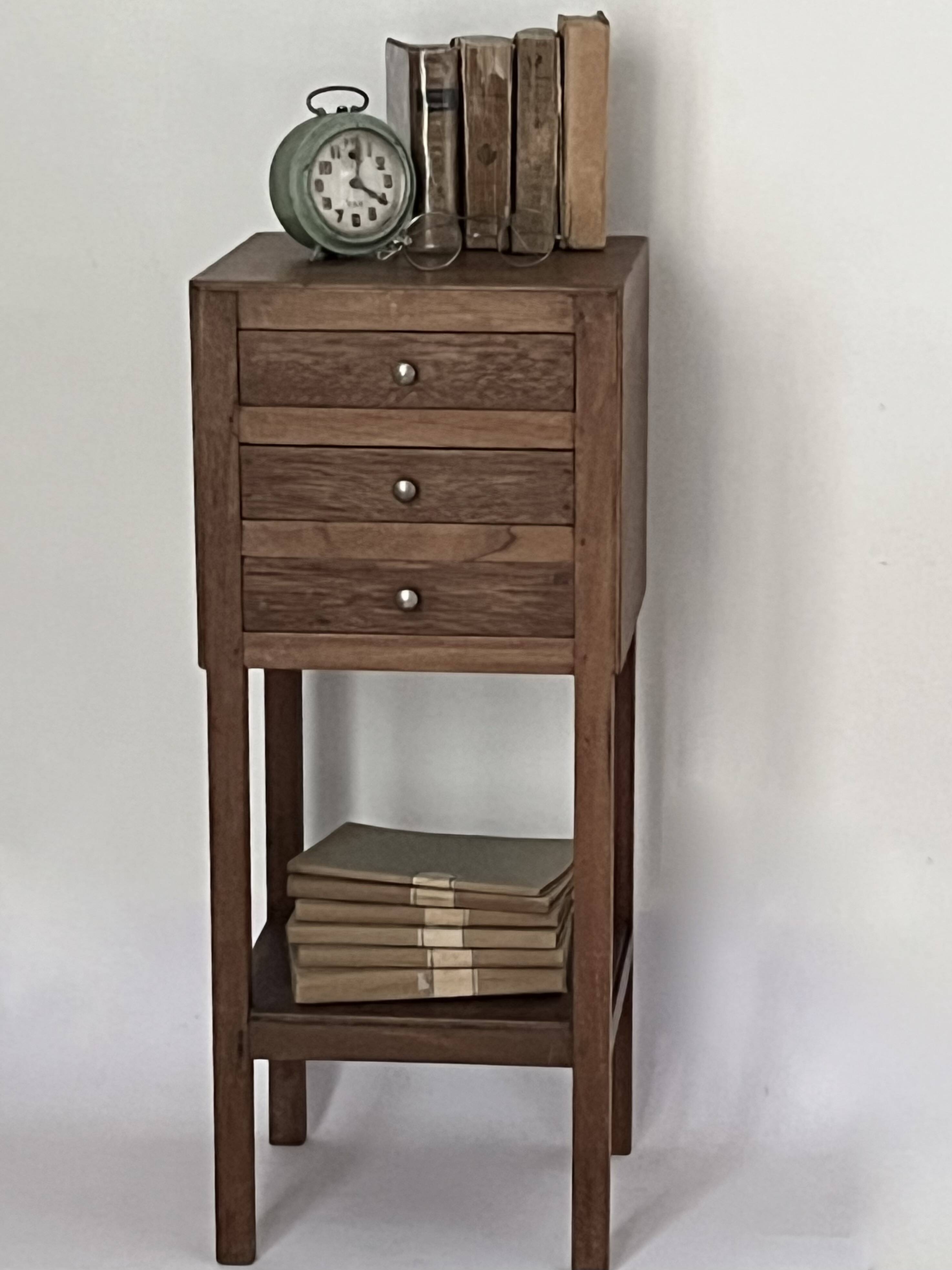 Vintage bedside table from the 1940s/1950s.